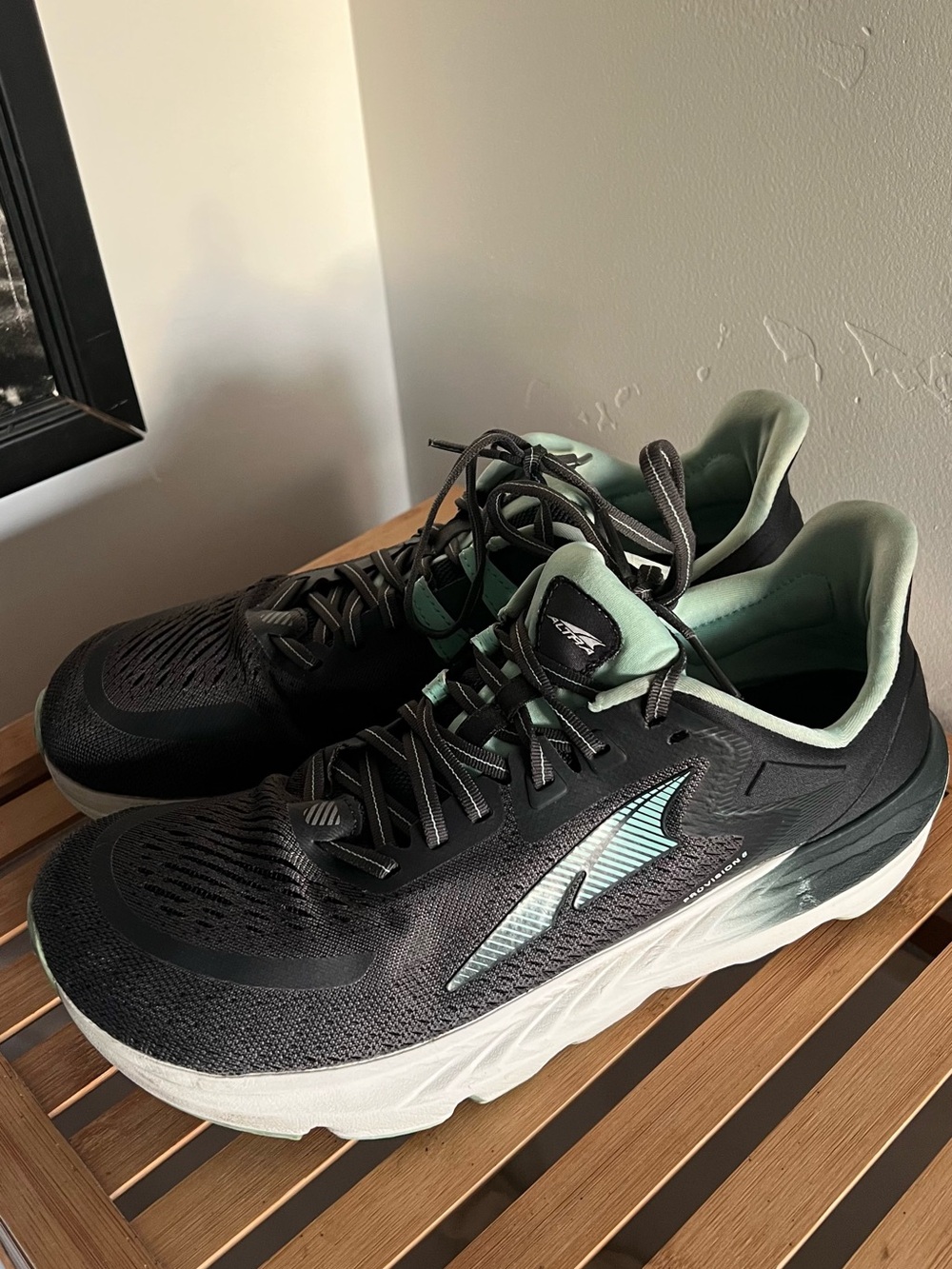 Altra Women's Provision 6 running shoes, size 12. EU 44.5
